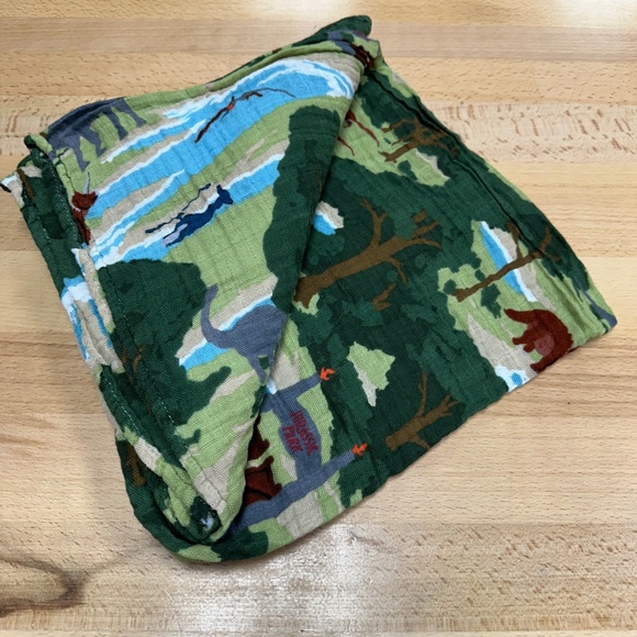 Little Unicorn x JURASSIC WORLD Cotton Muslin Swaddle Blanket Dinosuar T-Rex - Picture 4 of 9